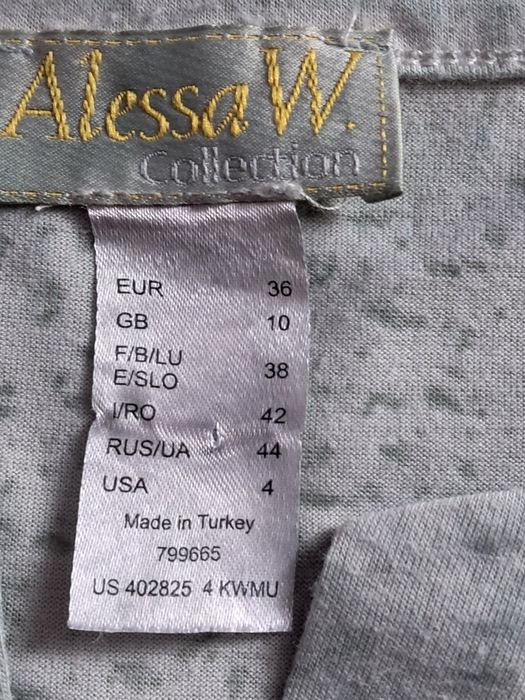 Letnia wyprzedaż. Damska bluzka firmy Allesa W Collection.