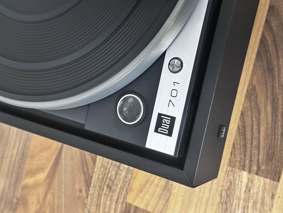 Gramofon Dual 701 z wkladka Shure M91 MG-D , vintage