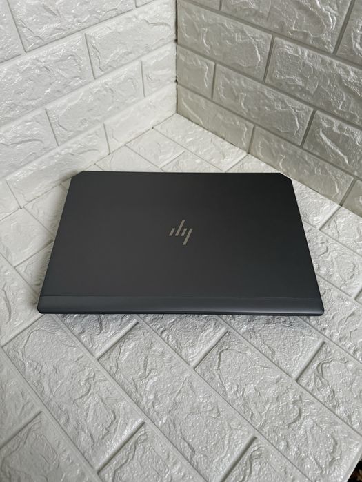 HP ZBook 15 G5 | i7-8850H | 24GB | SSD 512GB | NVIDIA Quadro P2000