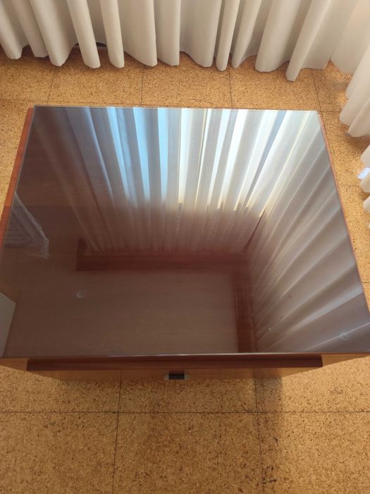 Cómodas em madeira de cerejeira