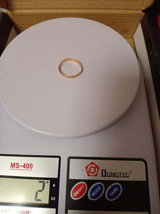 Золота каблучка.