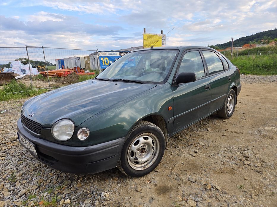 Toyota Corolla E11