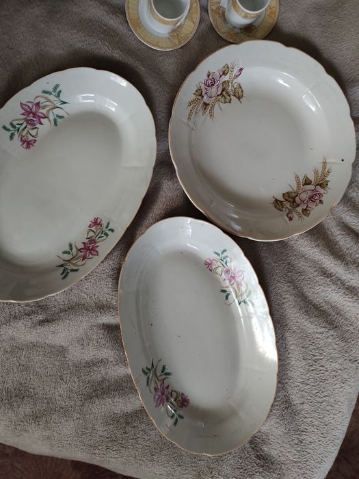 Тарелки,кувшин,блюдца,чашки, кастрюли, сковорода