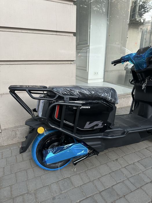 Электроскутер Crosser CR 13 PRO . Электромопед. Литий 72V-30-71А