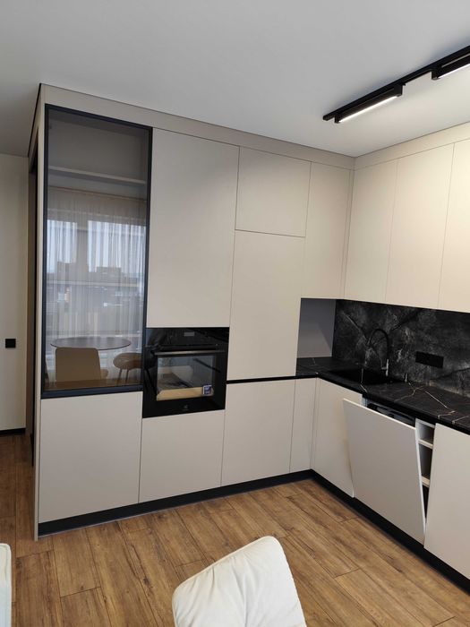 1-кімнатна квартира з ремонтом в ЖК «На Щасливому» -  заїжджай і живи.