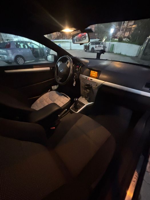 Opel Astra comercial 2009