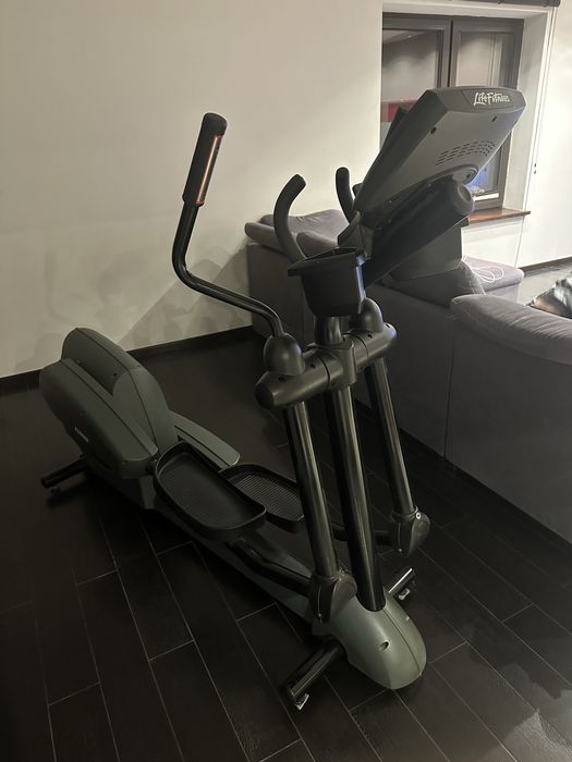 life fitness orbitrek 9500hr