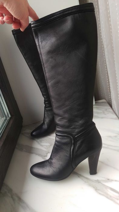 Carlo Pazolini Шикарні шкіряні чоботи, демісезон