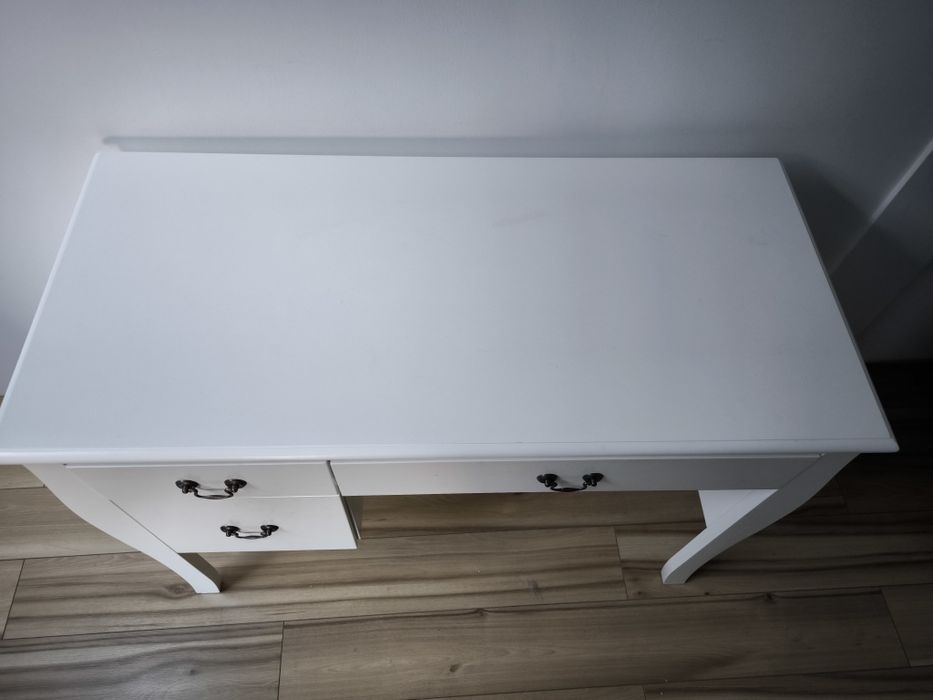 Toaletka biała Agata