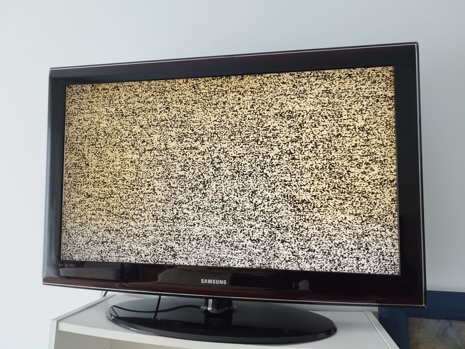 TV LCD Samsung como novo