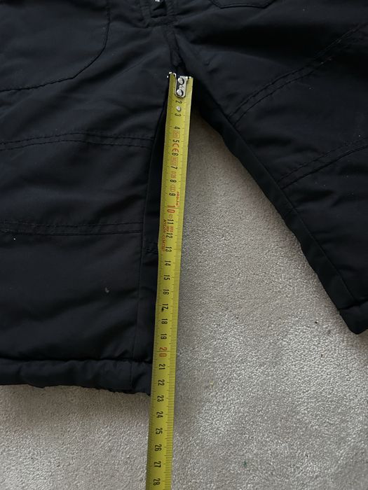 Zimowy zestaw kurtka i czarne spodnie Carter’s na ok 1 rok