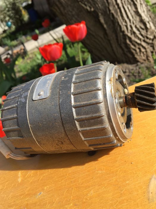 Електро двигун