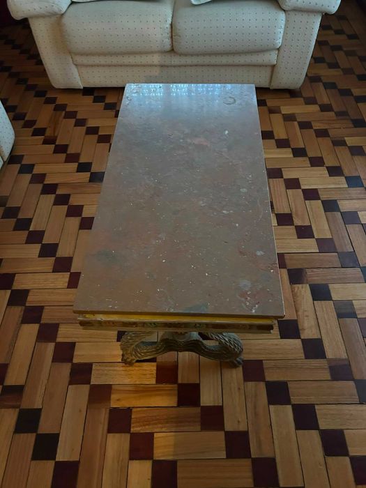 Conjunto de mesa mais cadeiras antigas