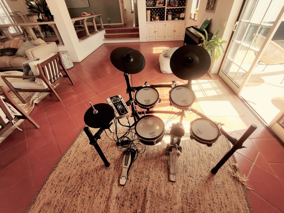 Roland td-9 v-tour  drum kit