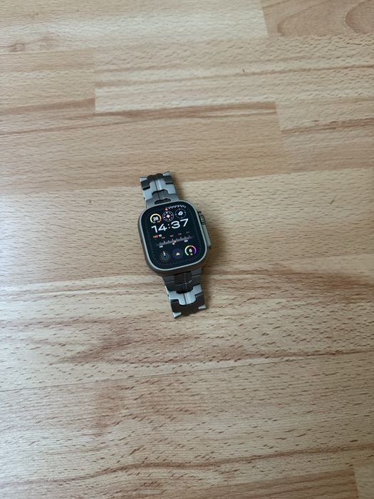 Apple Watch Ultra 2 49 mm Natural Titanium