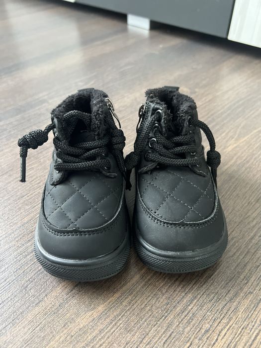 Тепле взуття на дитину