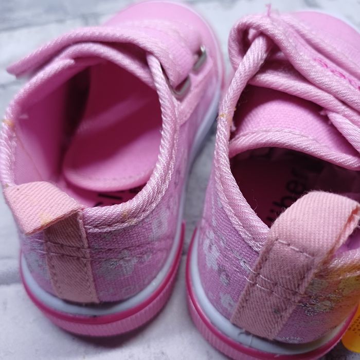 Nowe pantofle tenisy roz 21