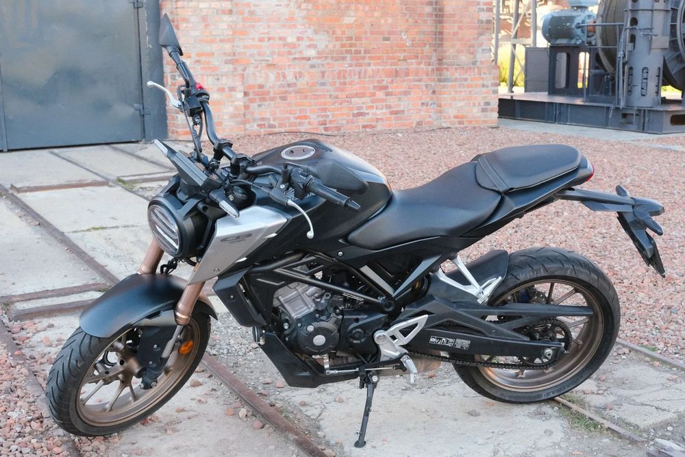 Honda CB Honda CB 125 R - pierwszy właściciel, bezwypadkowy, pełen serwis