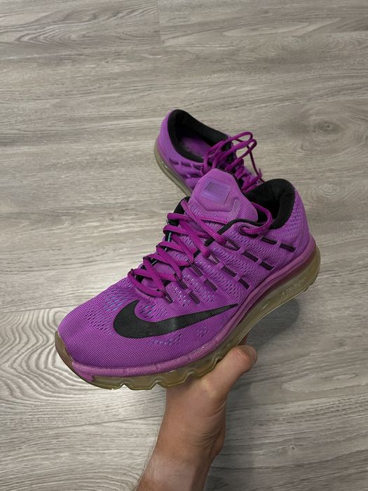 Кроссовки Nike