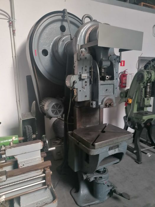 Prasa mimośrodowa 50 ton