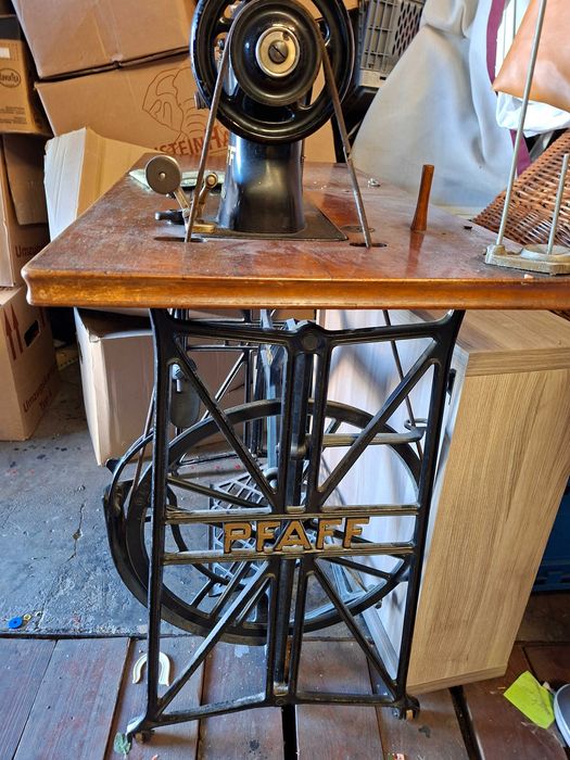 Stara maszyna do szycia