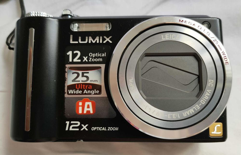 Panasonic Lumix (compacta).