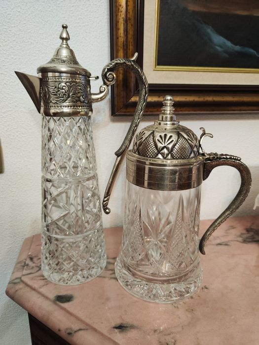 Conjunto 2 jarros em cristal com tampa casquinha