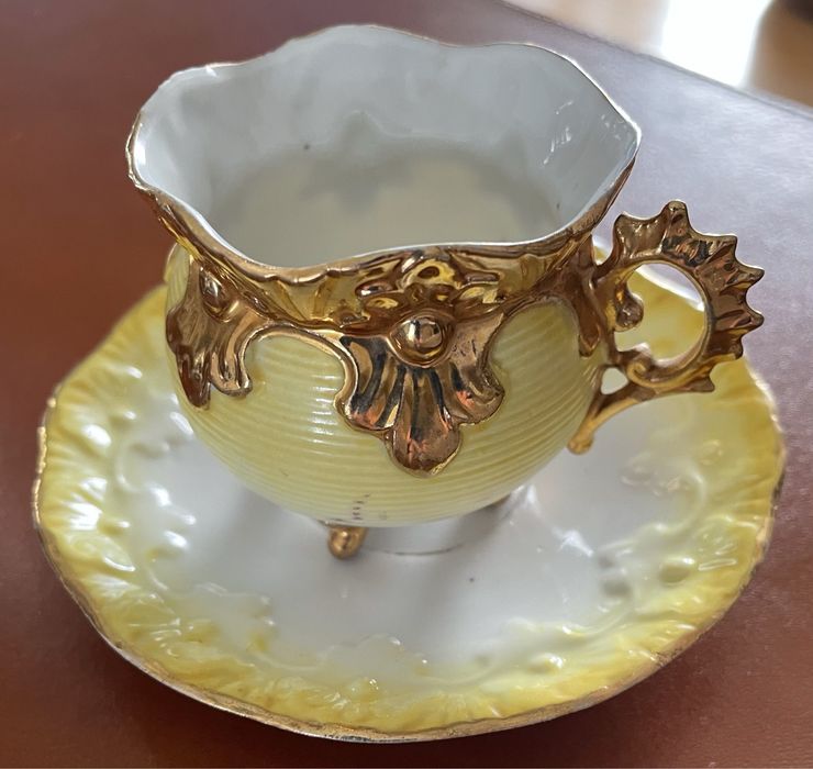 Chavenas de cafe antigas de porcelana
