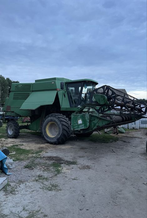 Комбайн John Deere 9500