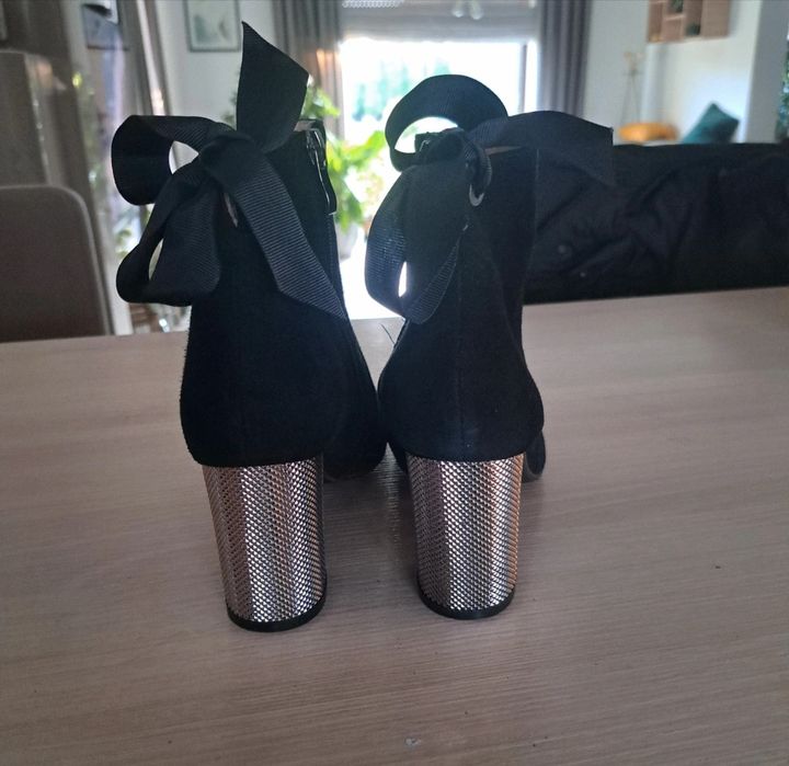 Nowe botki skóra r 38 Eksbut