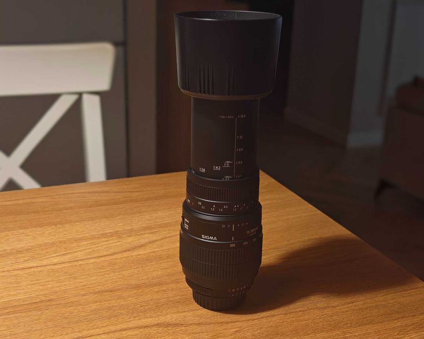 Sigma 70-300 mm AF macro Nikon AF-D teleobiektyw bdb stan
