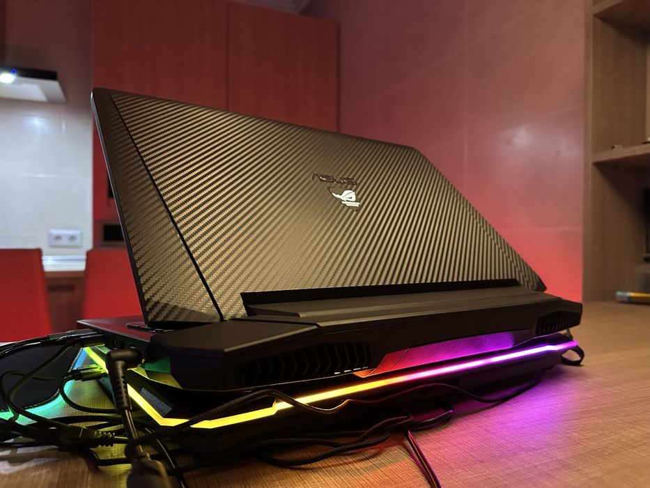 Игровой ноутбук Asus RoG + игровые девайсы!