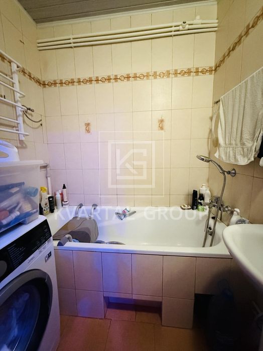 ПРОДАЖ З кімнатна квартира в центрі міста З ремонтом