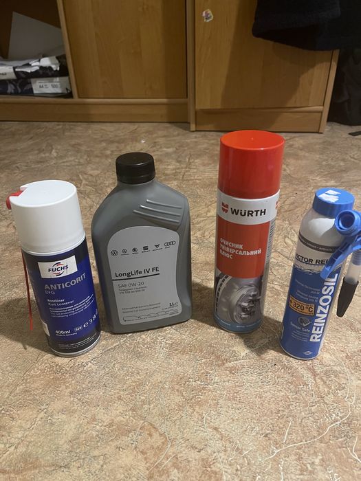 Моторное масло 0W-20 wolksvagen оригинал