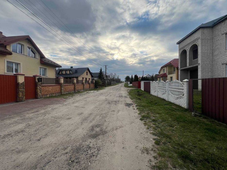 Продаж будинку в с. Карачинів — вул. Симоненка (поблизу Львова)