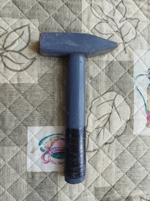 Молоток металлический 080.