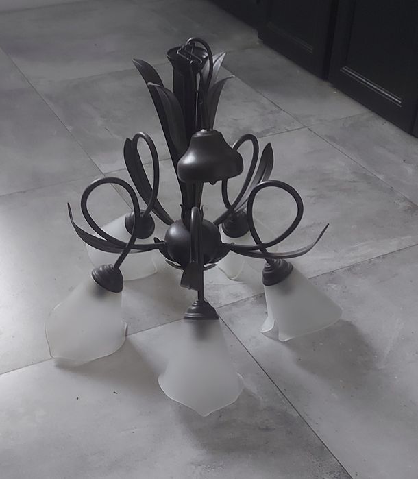 Lampa wiszaca, kuty metal i szkło