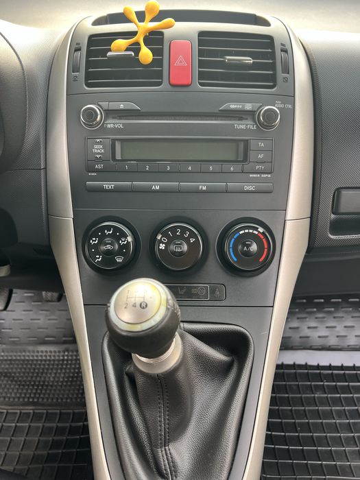 Toyota Auris 2008 1.4 дизель!