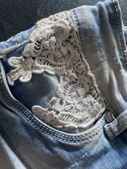 Krótkie spodenki/jeansy koronka rozm M