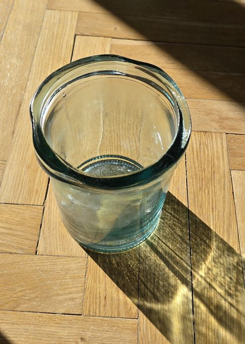 Duży masywny wazon