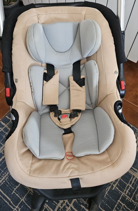 Carrinho + Ovo 0-13kg grupo 0+  e cadeira de carrinho Pierre Cardin Paris