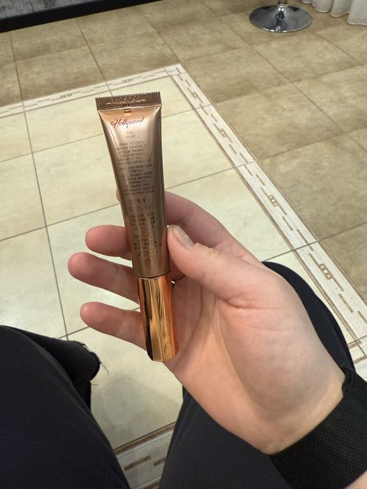 Charlotte Tilbury Hollywood Contour Wand — Fair