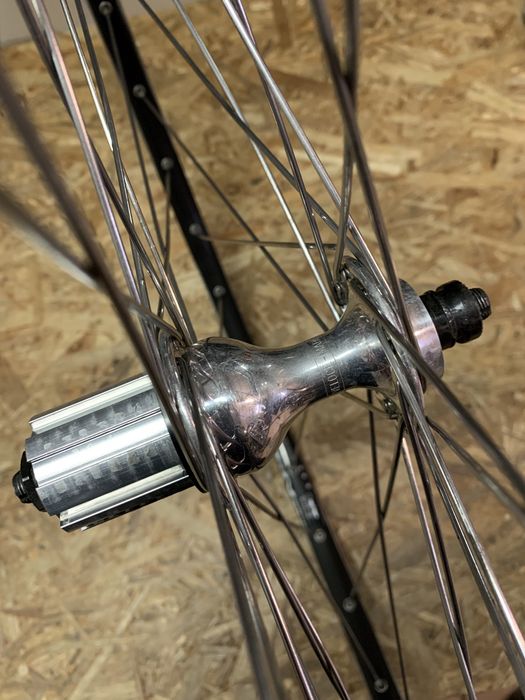 Grupa szosowa Campagnolo Veloce 9s z kołami szosa retro