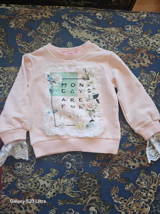 Желети та кофтинки для дівчинки