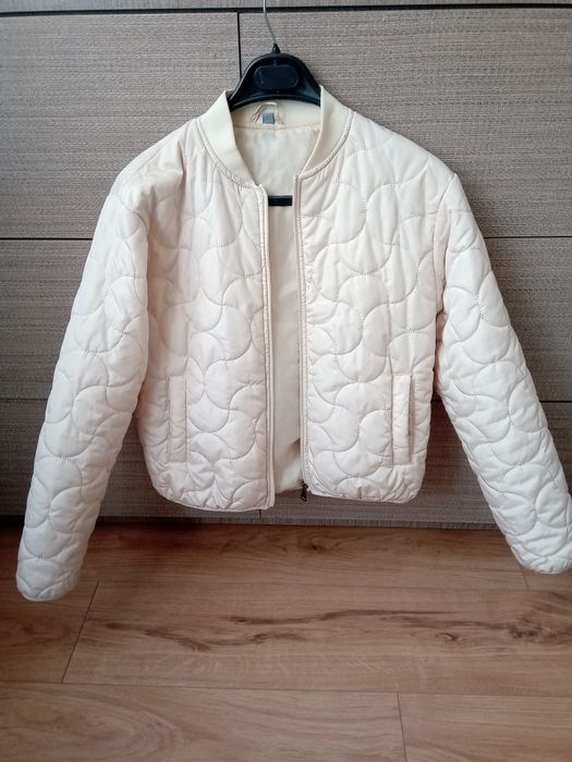 Куртка женская б/у.