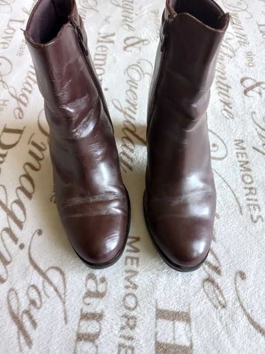 Brązowe damskie skórzane botki