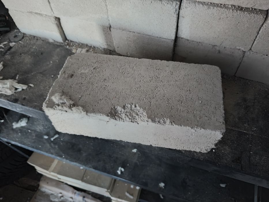 Izolacyjna cegła perlitowa 23