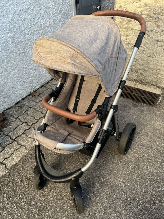 Carrinho e ovo da Pierre Cardin