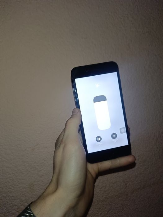 iPhone 8 plus 64gb neverlook