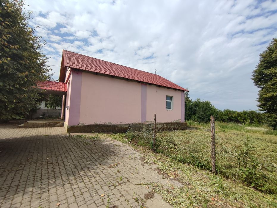 Будинок в селі Коршів - 11900 Дол США. Торг.